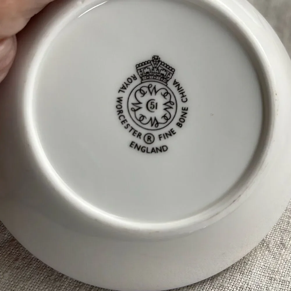 Vintage Royal Worcester Wild Daisy trinket dish or pin tray